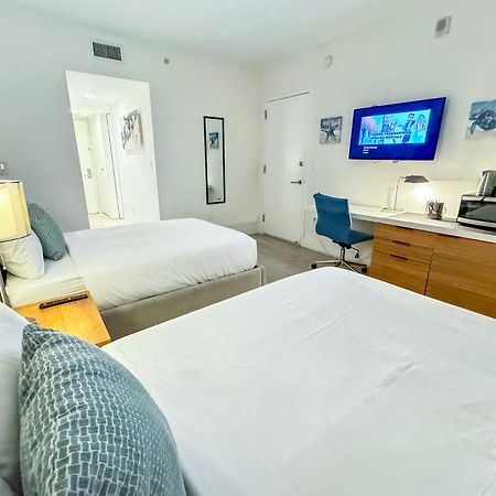 Mvr Apartments At Beachwalk Resort Hallandale Beach Eksteriør bilde