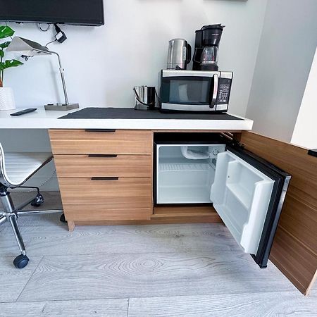 Mvr Apartments At Beachwalk Resort Hallandale Beach Eksteriør bilde