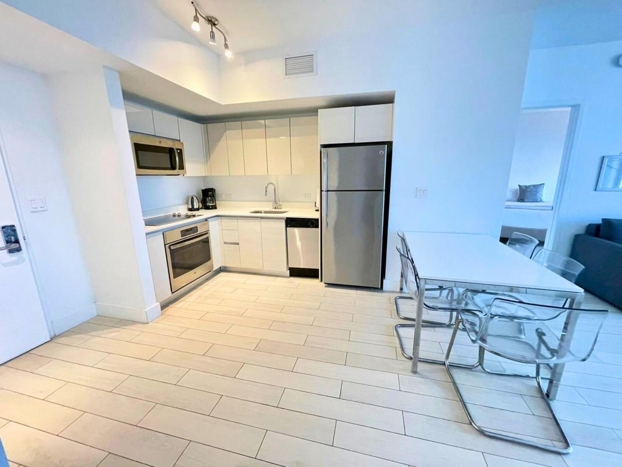 Mvr Apartments At Beachwalk Resort Hallandale Beach Eksteriør bilde