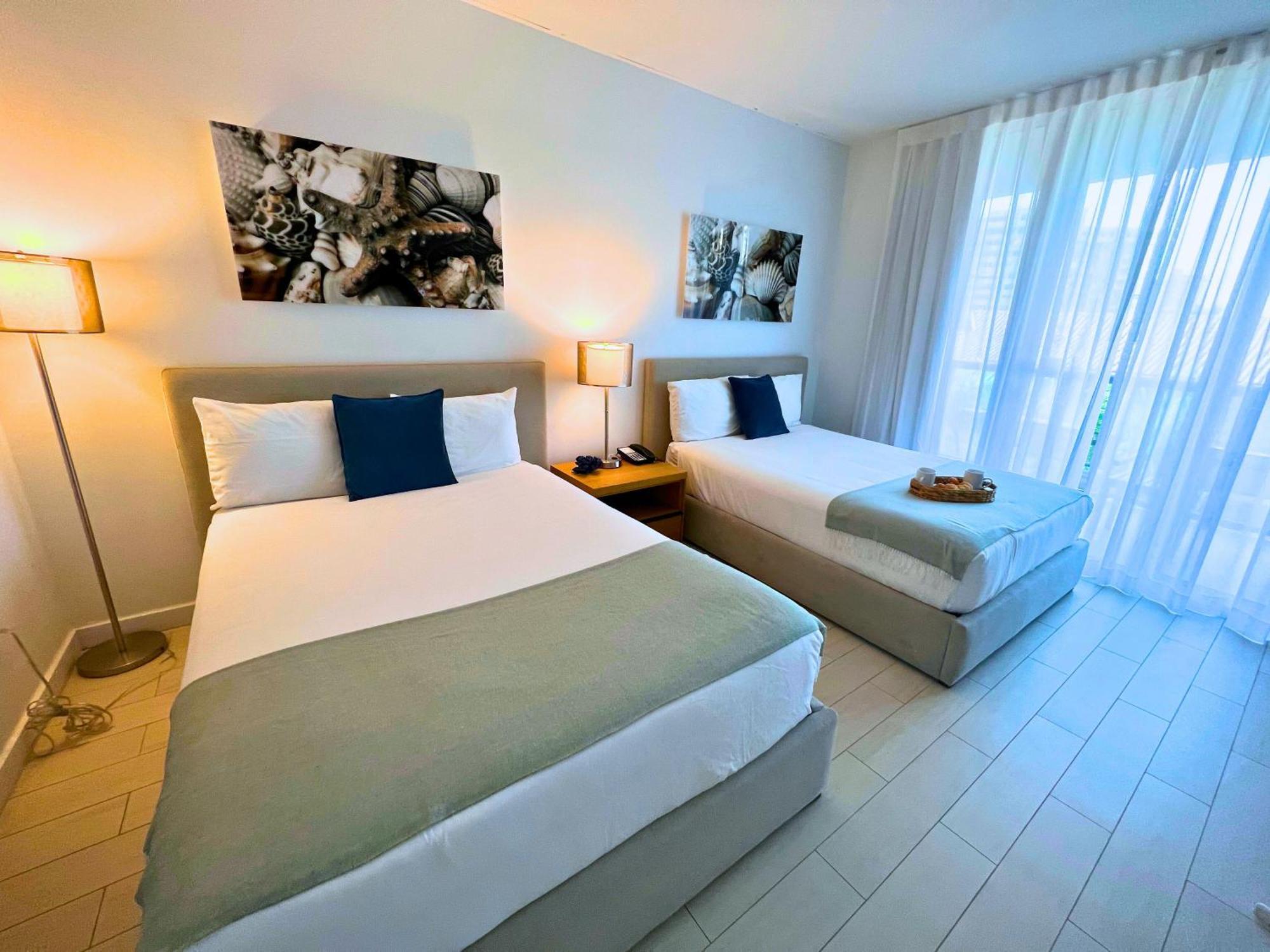 Mvr Apartments At Beachwalk Resort Hallandale Beach Eksteriør bilde