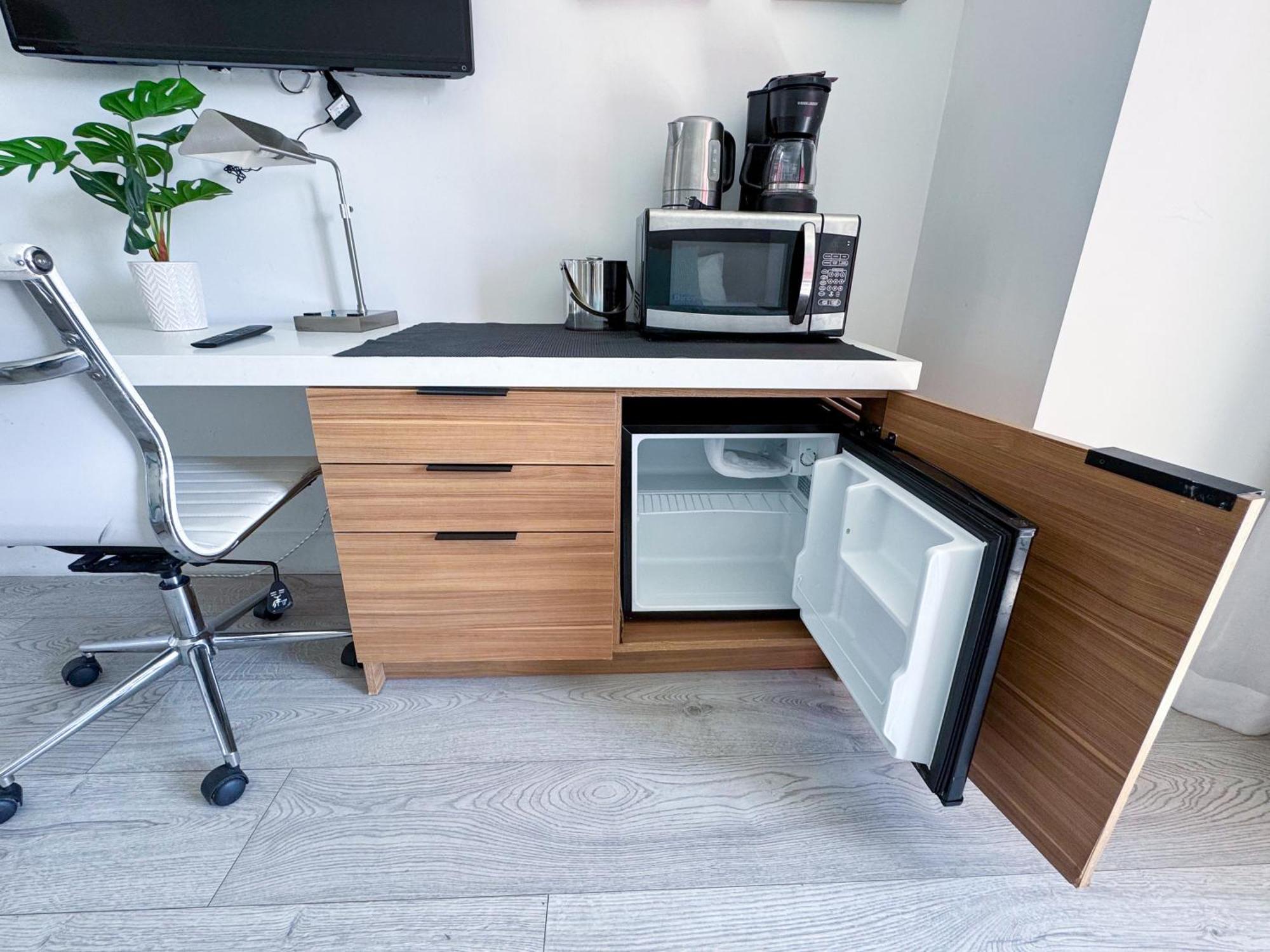 Mvr Apartments At Beachwalk Resort Hallandale Beach Eksteriør bilde