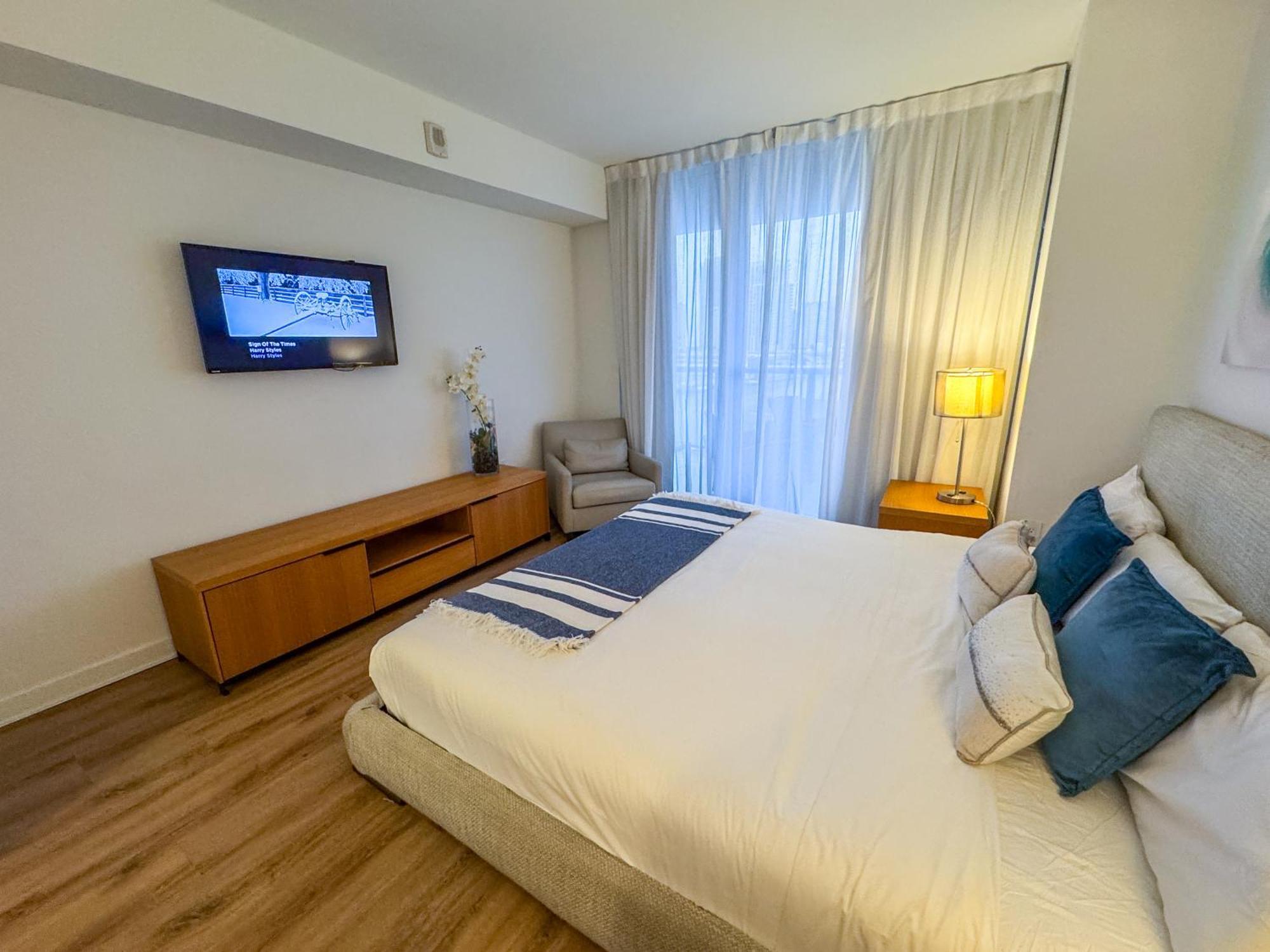 Mvr Apartments At Beachwalk Resort Hallandale Beach Eksteriør bilde