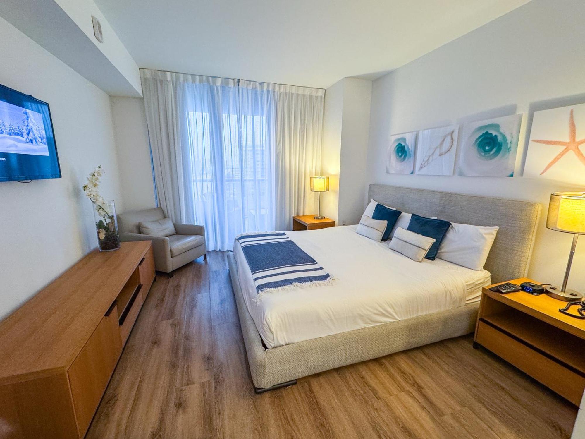 Mvr Apartments At Beachwalk Resort Hallandale Beach Eksteriør bilde